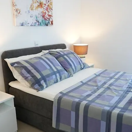 Ruzica Apartment *